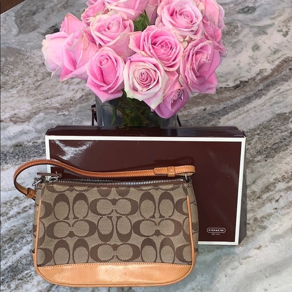 Coach handbag - Picture 1 of 1